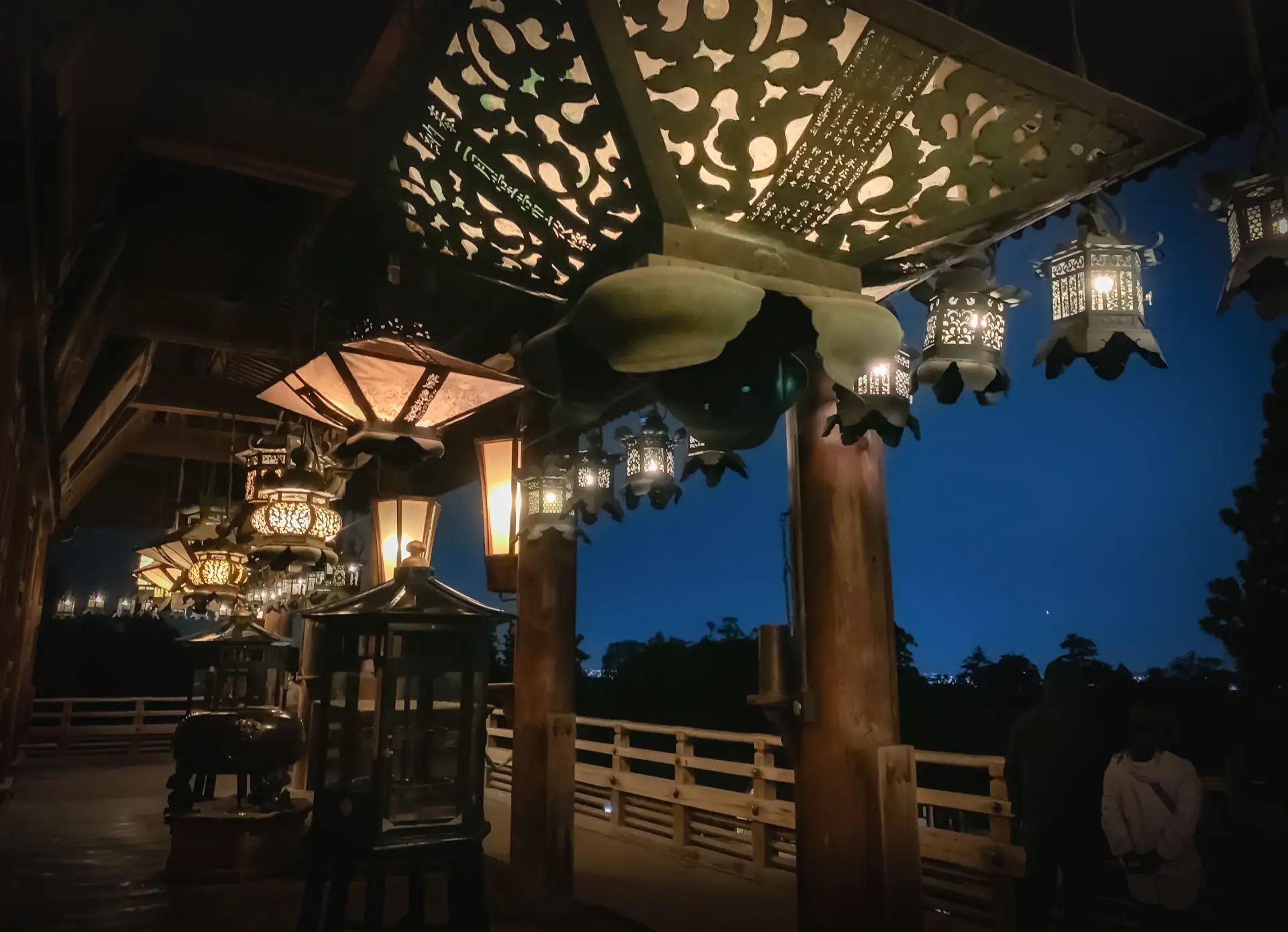 beautiful Turkish lighting for resorts